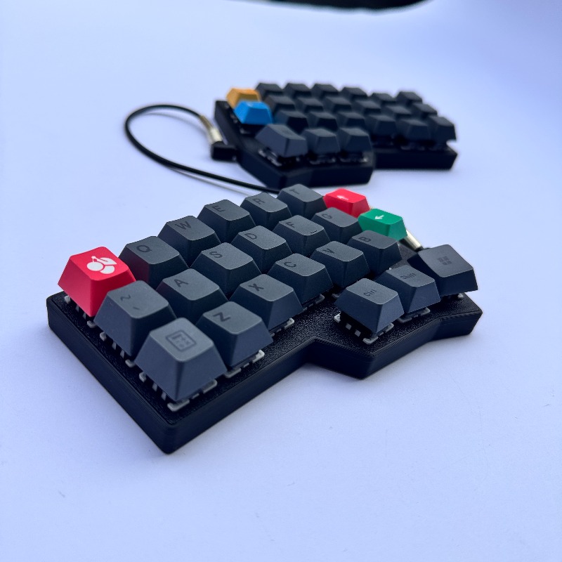 Klawiatura dzielona Corne V4.1 – Gaming Keyboard Hand recenzja i cena